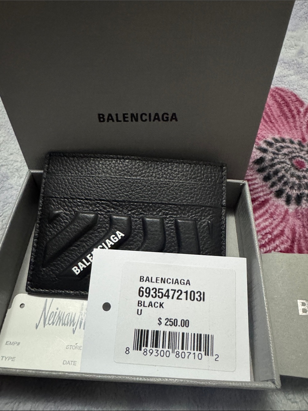 Balenciaga Black Textured Leather Card Holder with Embossed Chevron - Picture 2 of 6